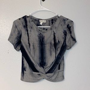 Black and gray crop top